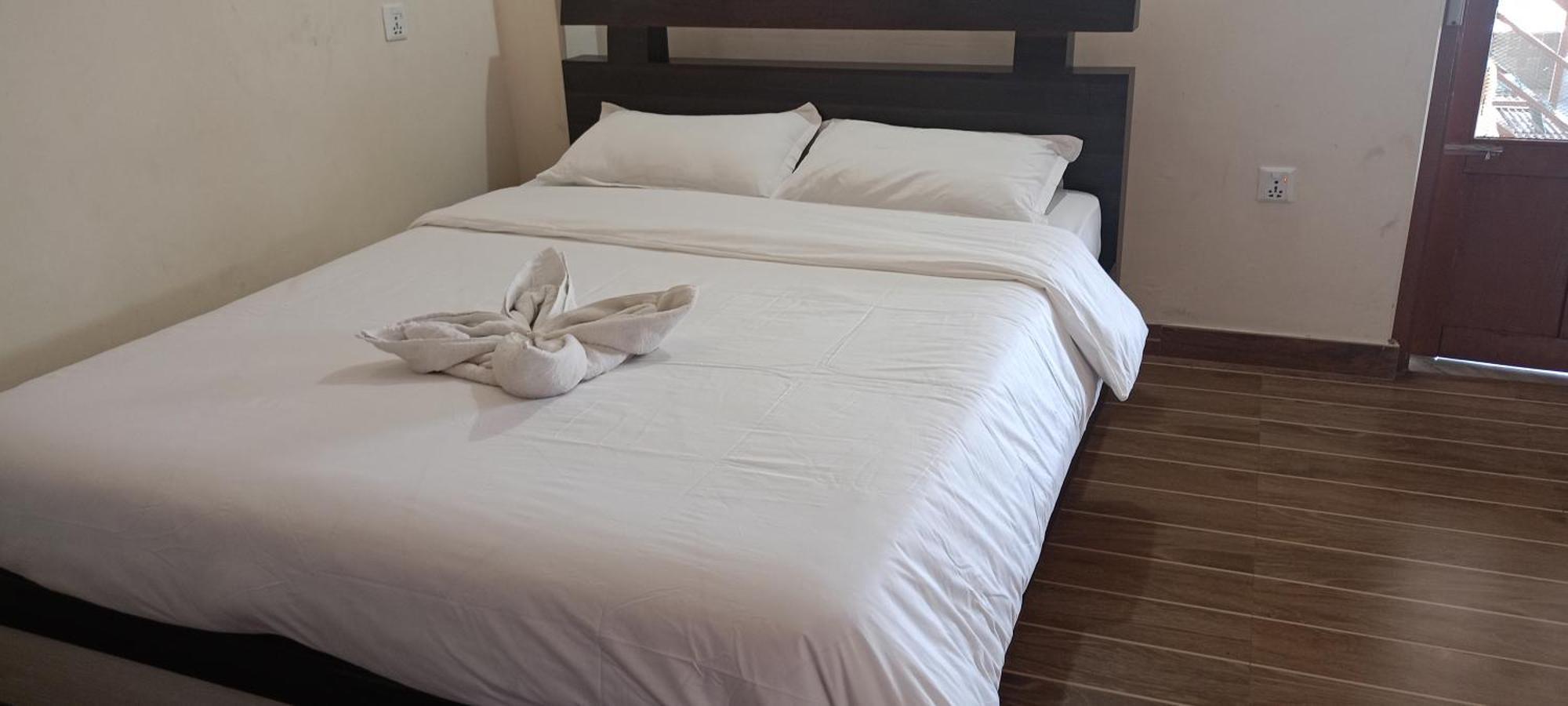 Pokhara Metro Eco Hotel Quarto foto