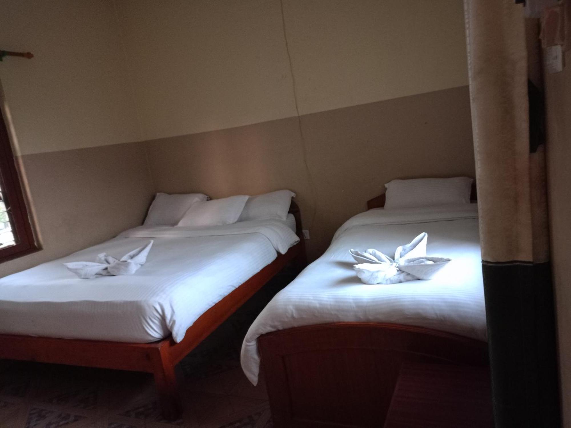 Pokhara Metro Eco Hotel Quarto foto